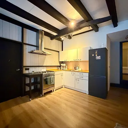 Perfectly Located Between Den Bosch & Apartmán