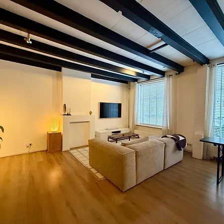 Perfectly Located Between Den Bosch & Apartmán